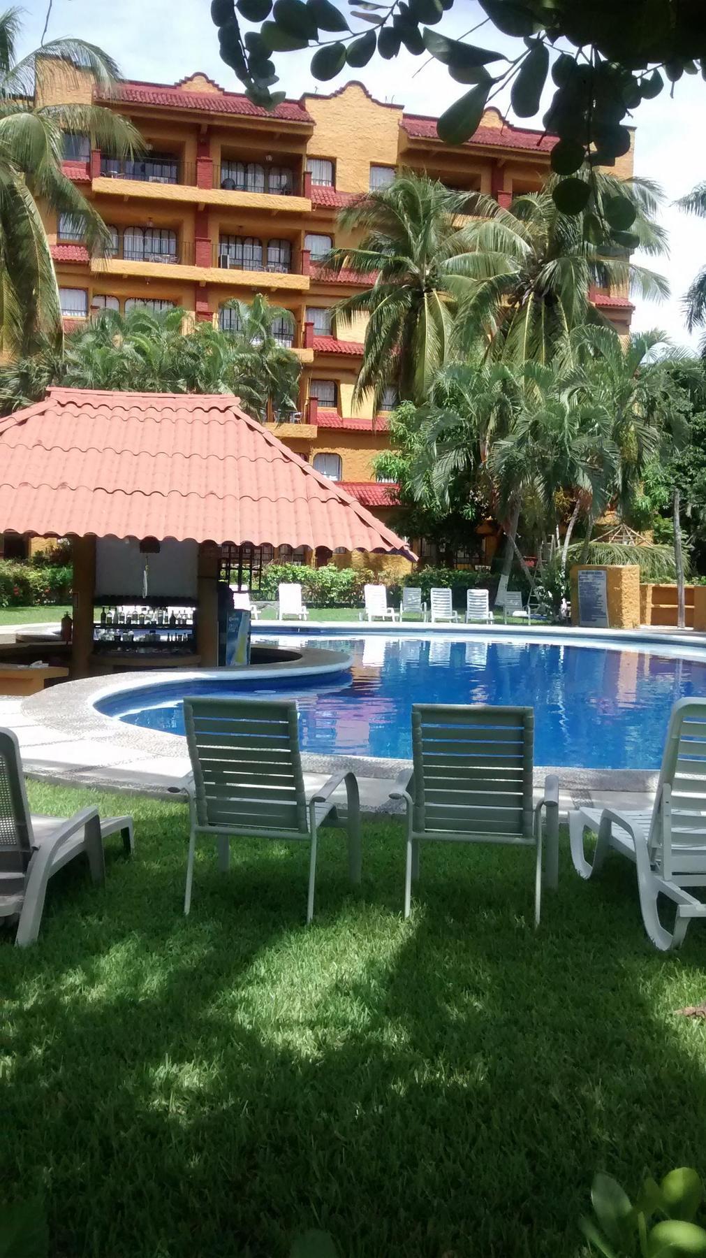 Hotel Puerta Del Mar Ixtapa Exterior photo